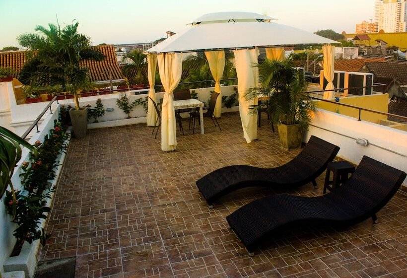 Maloka Boutique Hostel