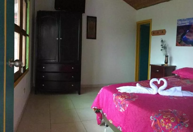 Aamiaismajoitus (B&B) Casa Pachamama