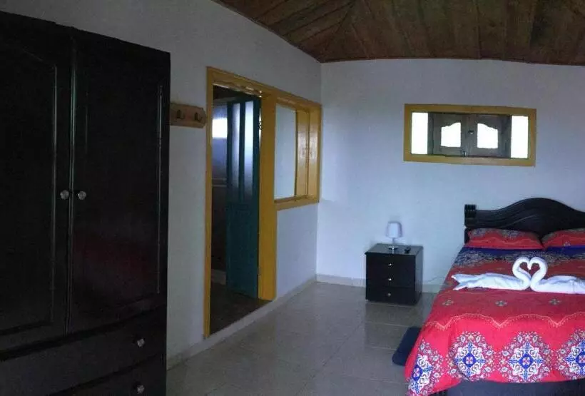 Aamiaismajoitus (B&B) Casa Pachamama