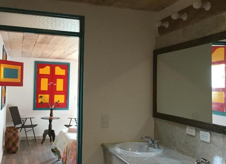 تختخواب و صبحانه Casa Pachamama