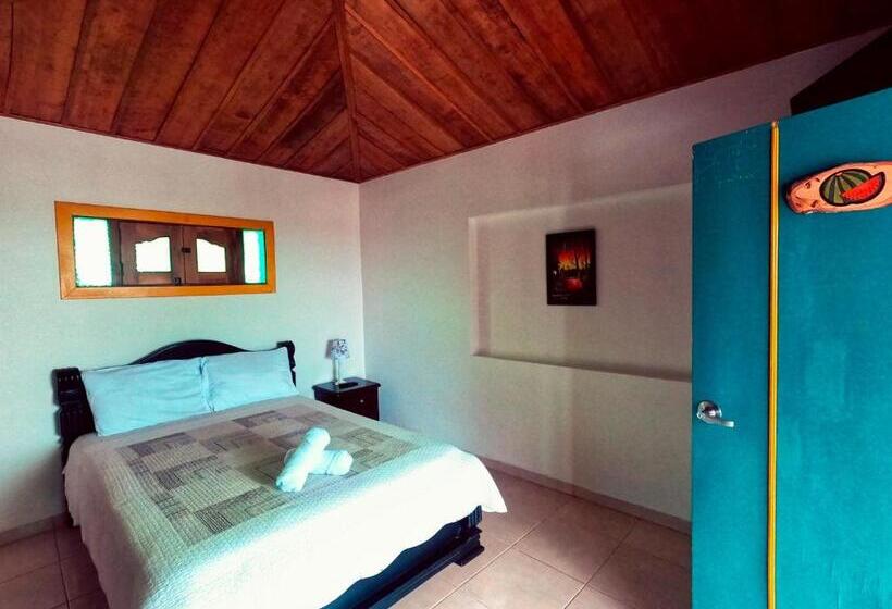 تختخواب و صبحانه Casa Pachamama