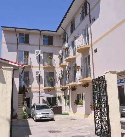 Bed and Breakfast Vila Gymy
