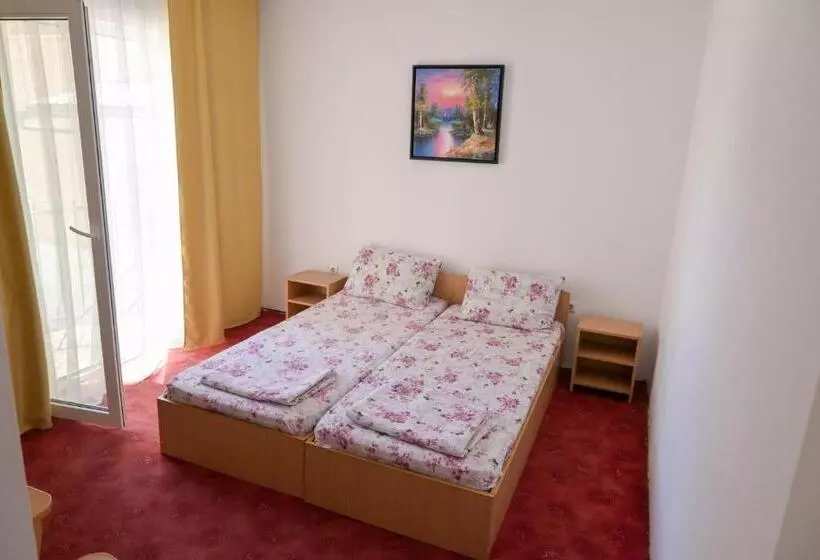 Bed and Breakfast Vila Gymy