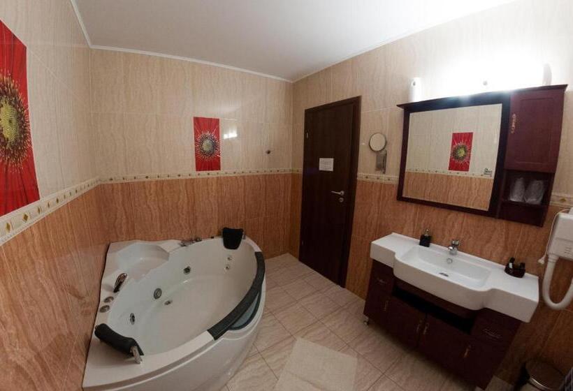 Отель Boutique Shine