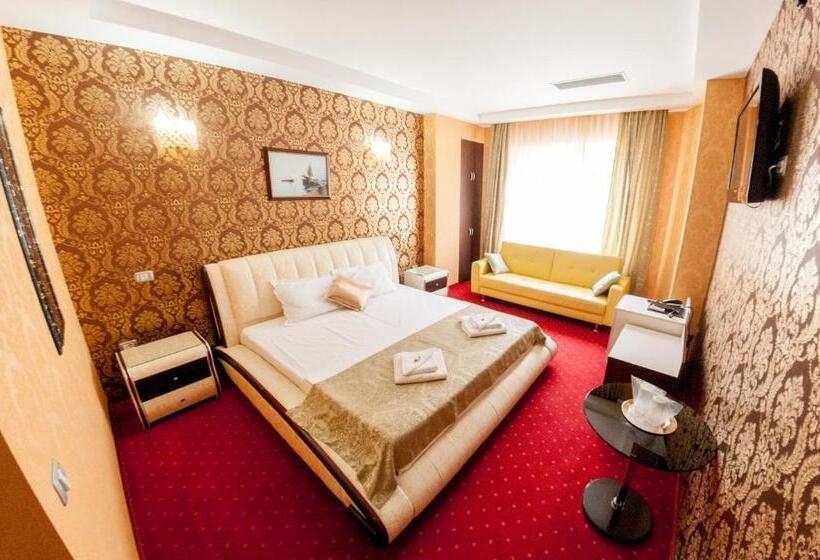 Отель Boutique Shine