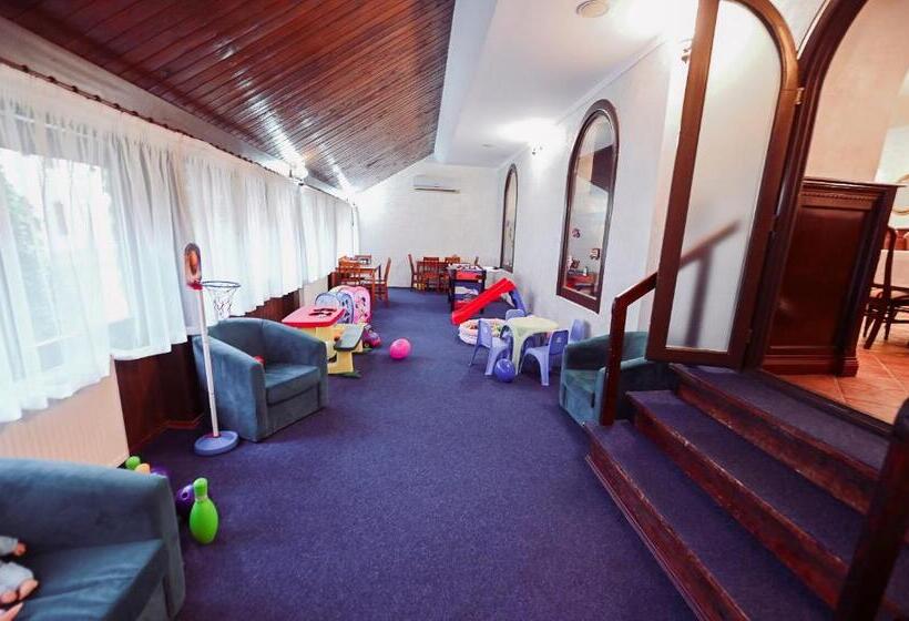 هتل Conacul Domnesc