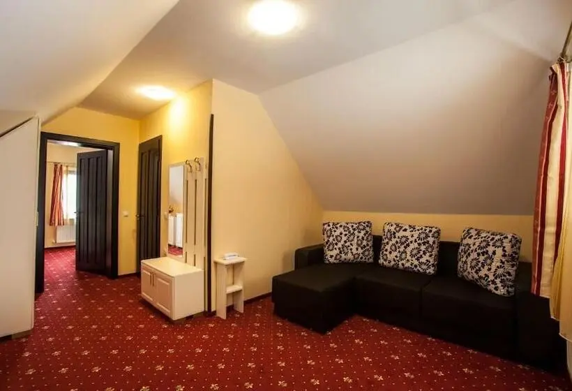 Hotel Extravagance