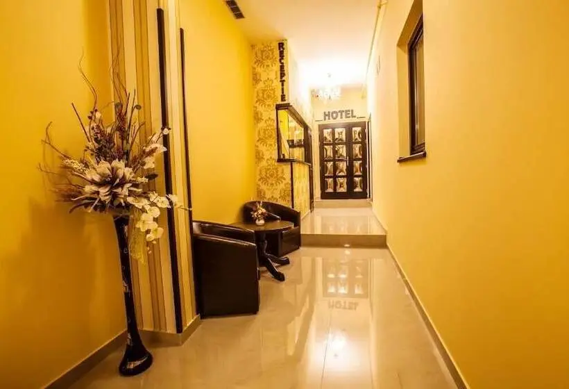 Hotel Extravagance