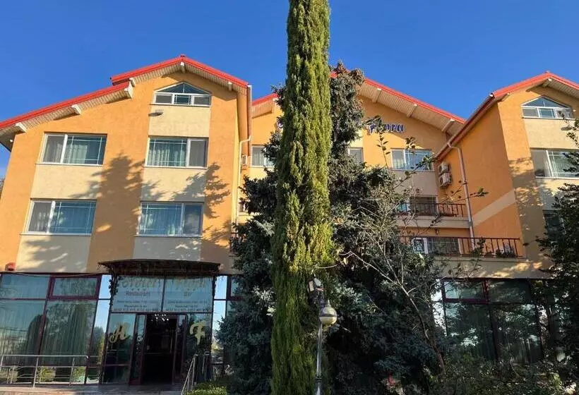 Hotelli Flora