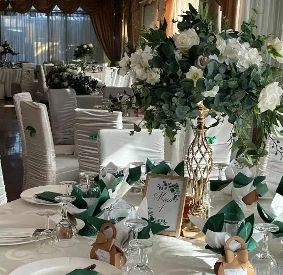 Hotelli Flora
