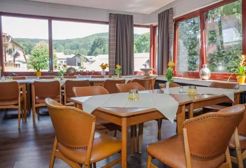 ホテル Berghof Wasserkuppe & Gästehaus Fuldaquelle