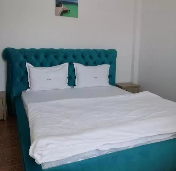 Hotel La John