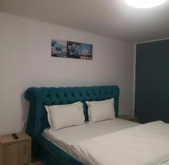 Hotel La John