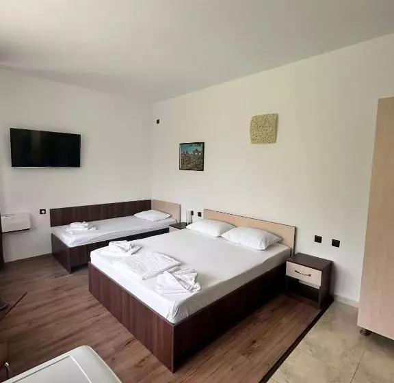 Hotel Paradox Oituz