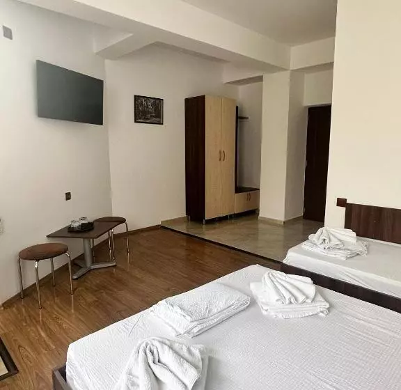 Hotel Paradox Oituz