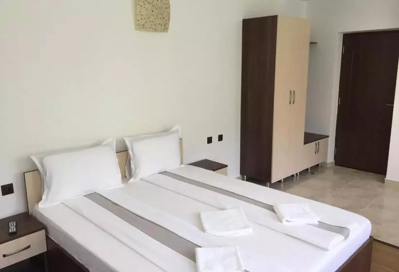 Hotel Paradox Oituz