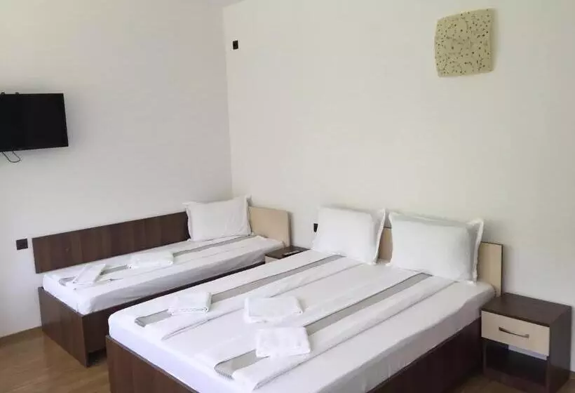 Hotel Paradox Oituz
