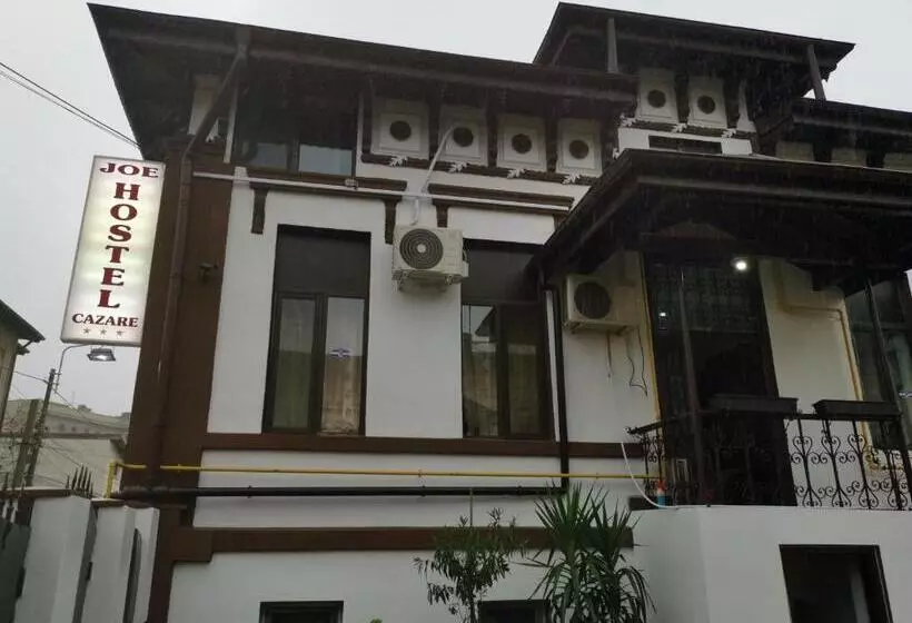 Joe Hostel