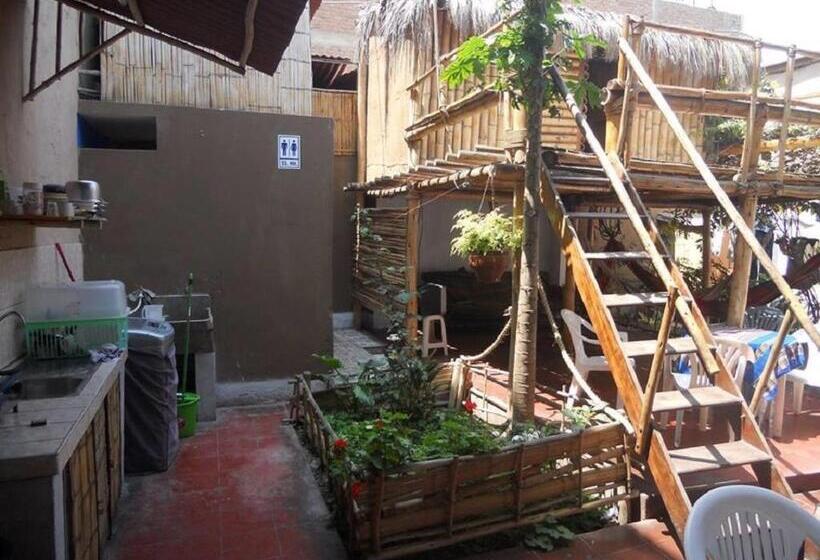 호스텔 El Mochilero