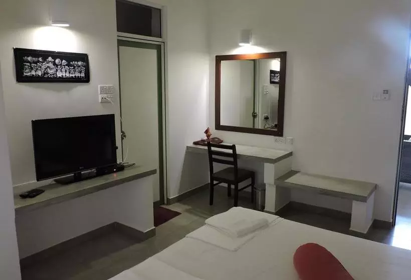 Hotel Blue Waves