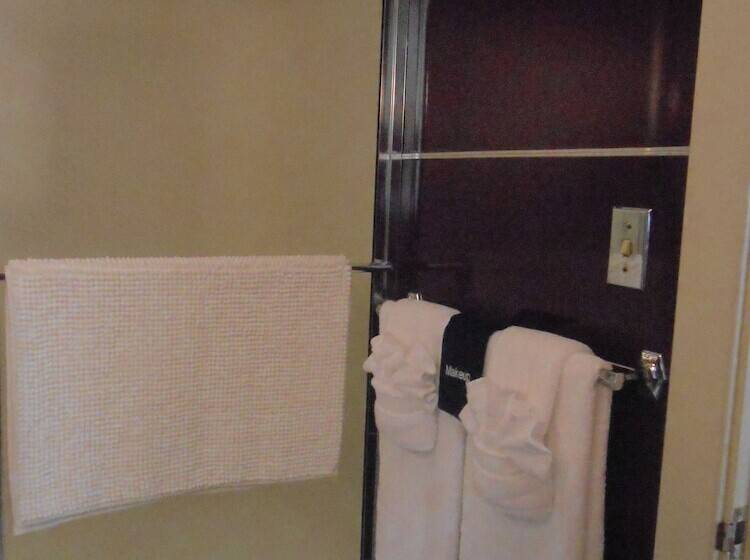 酒店 Inn At The Agora