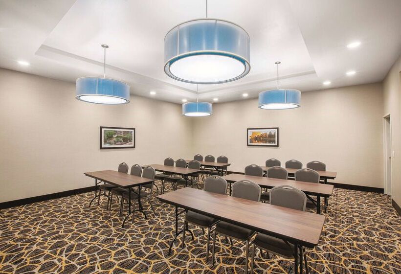 فندق La Quinta By Wyndham Tulsa Broken Arrow