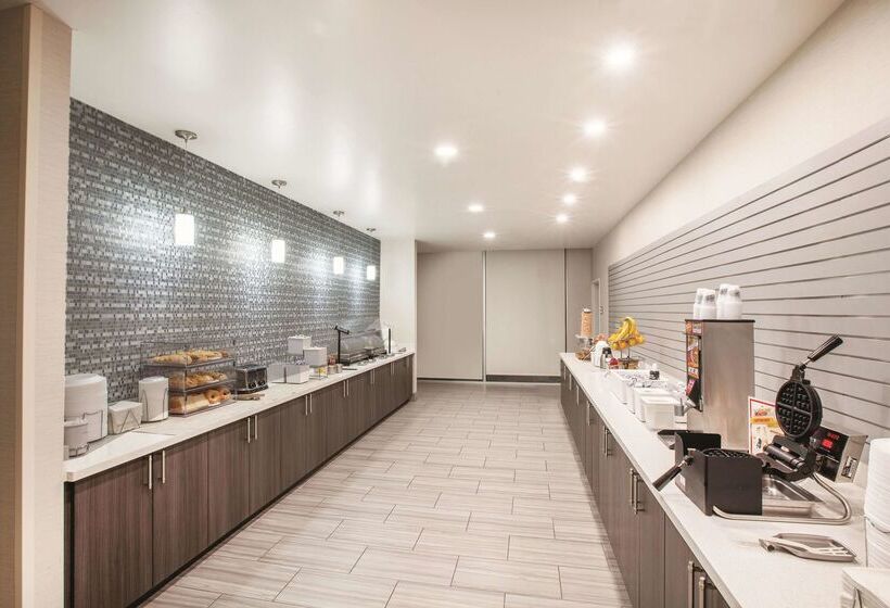 فندق La Quinta By Wyndham Tulsa Broken Arrow