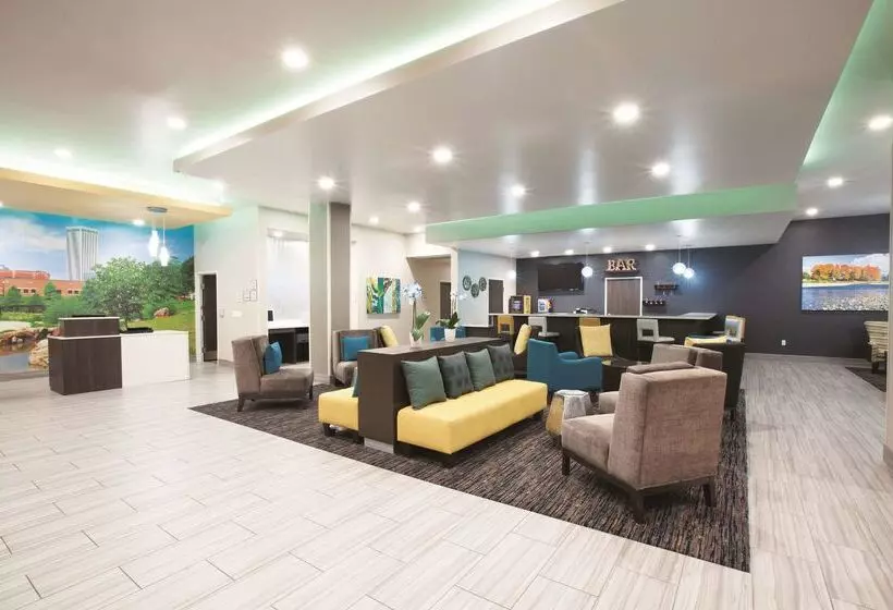 ホテル La Quinta By Wyndham Tulsa Broken Arrow