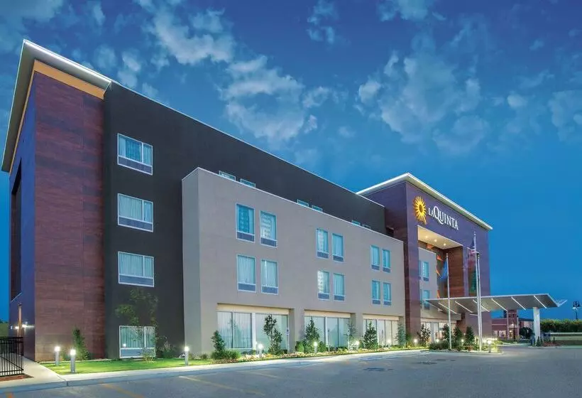 ホテル La Quinta By Wyndham Tulsa Broken Arrow