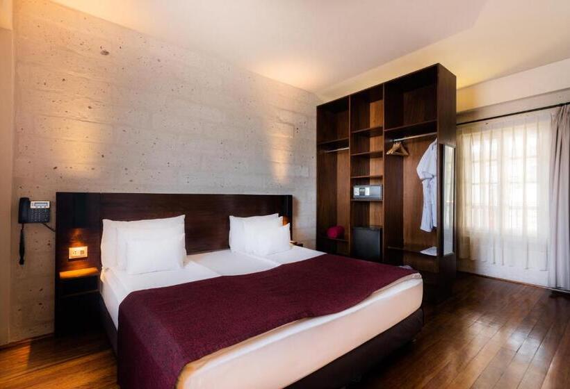 Отель Palla Boutique