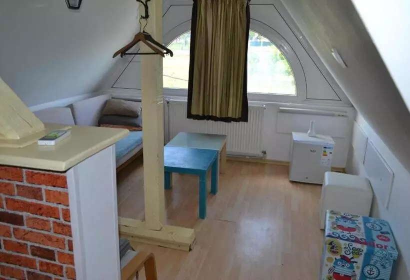 هتل Villa Siret