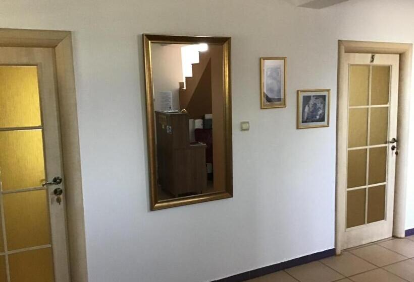 ホテル Villa Siret