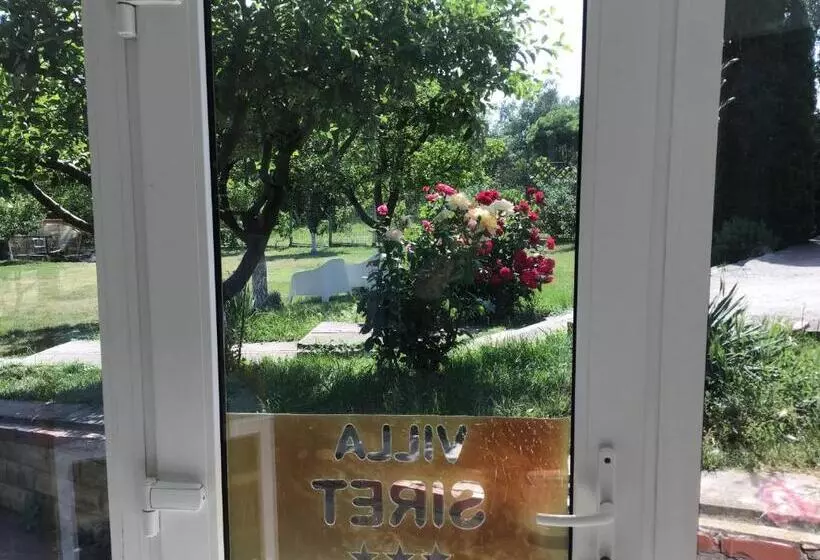هتل Villa Siret