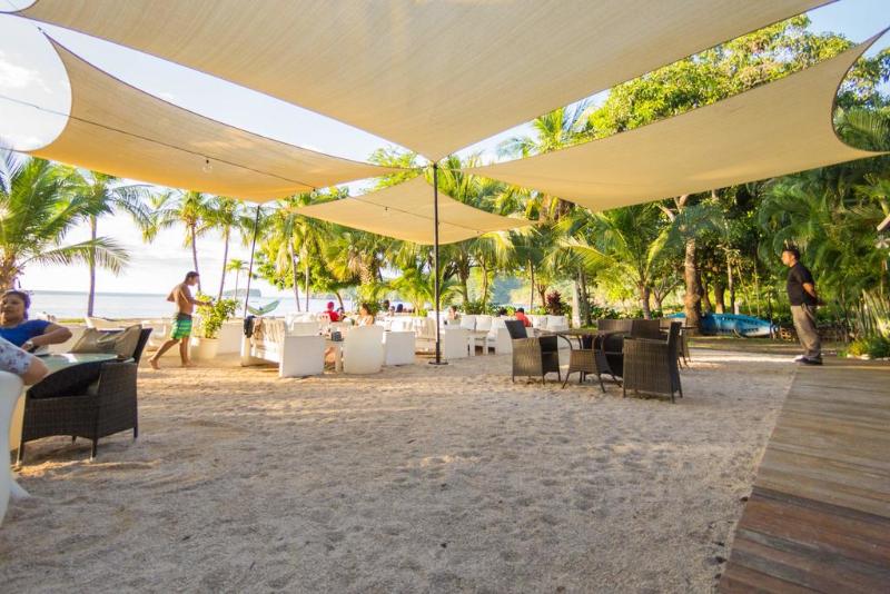 Resort Café De Playa Beach Front