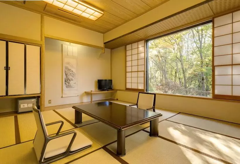 Ryokan Yamanakako Shuzanso