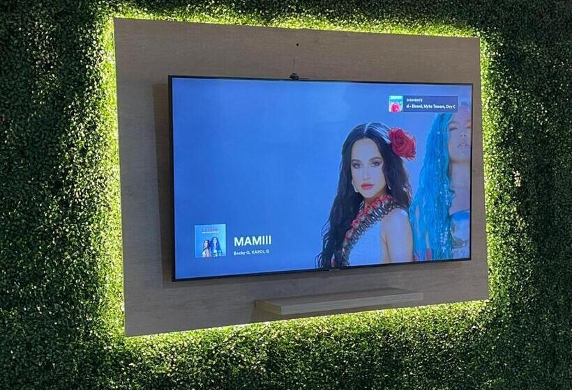 هاستل Aeromar Central