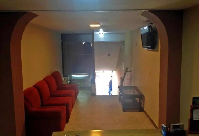 هاستل Hostal Sauna Tambo Wasi