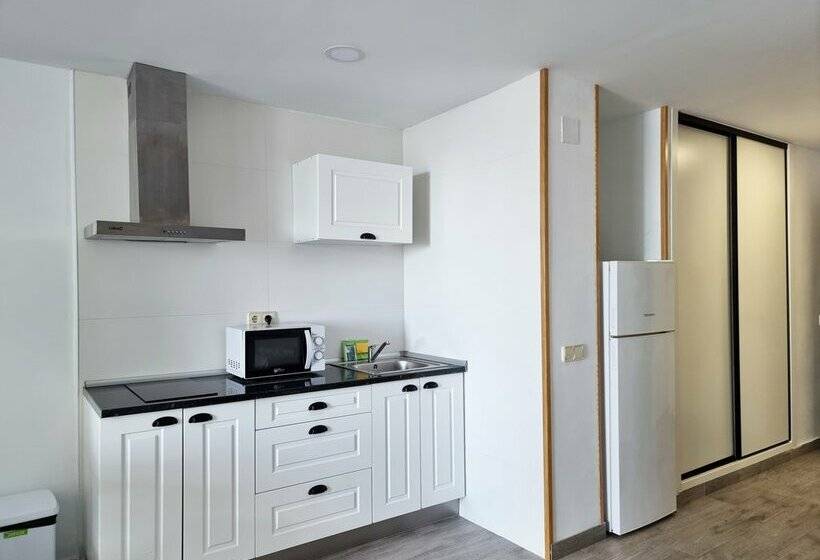 Apartamentos Eurhostal 3000