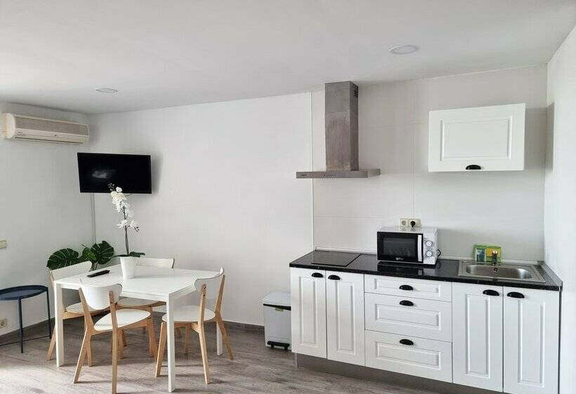 Apartamentos Eurhostal 3000