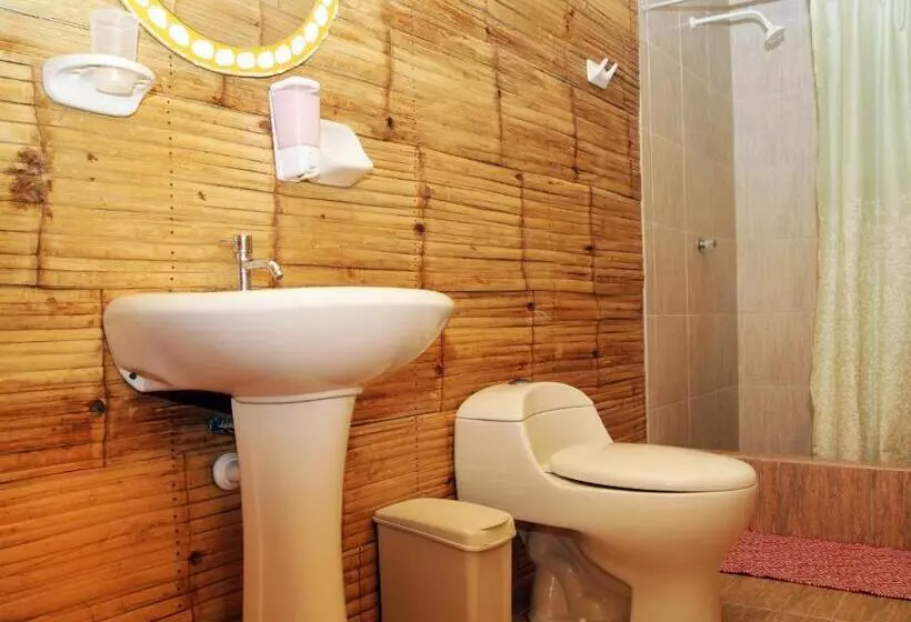 تختخواب و صبحانه Aquamarinn