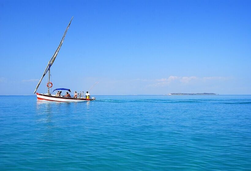 Golden Sands Apartments By Sol Resorts