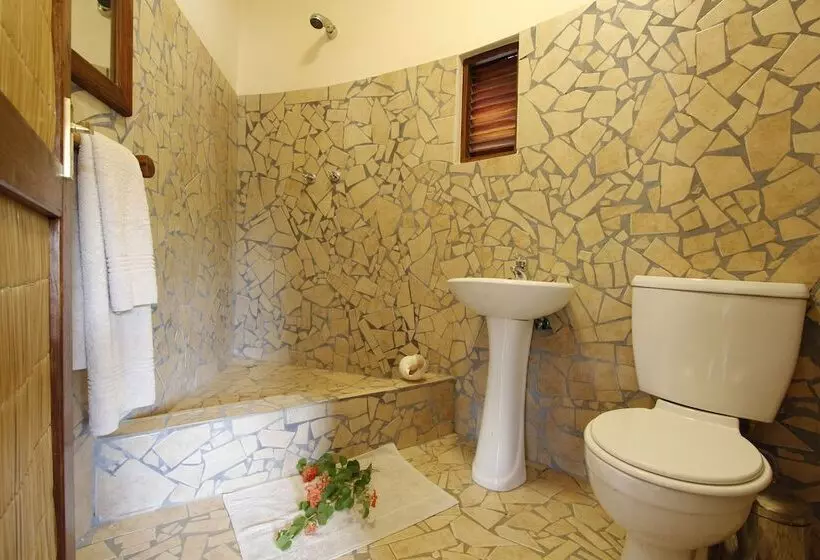 Golden Sands Apartments By Sol Resorts