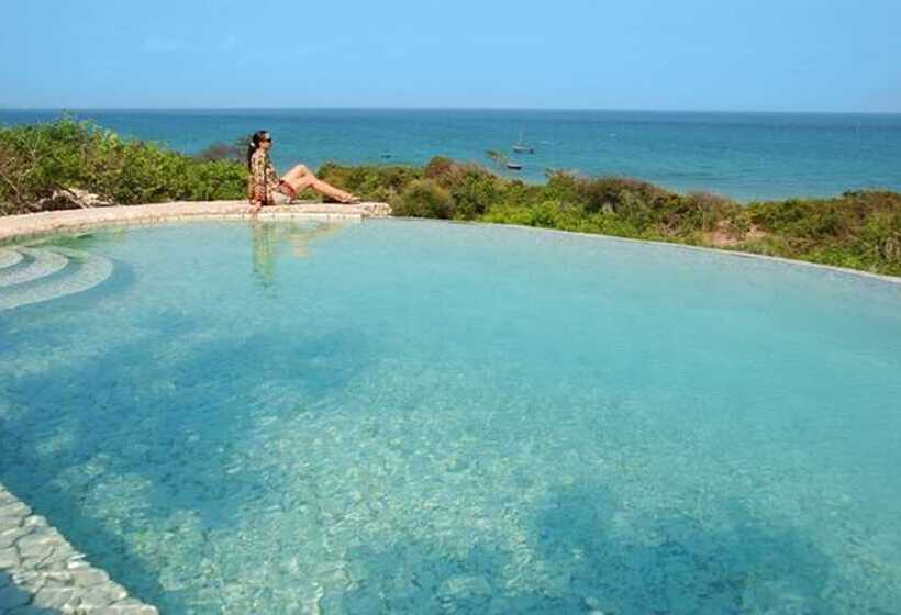 Golden Sands Apartments By Sol Resorts