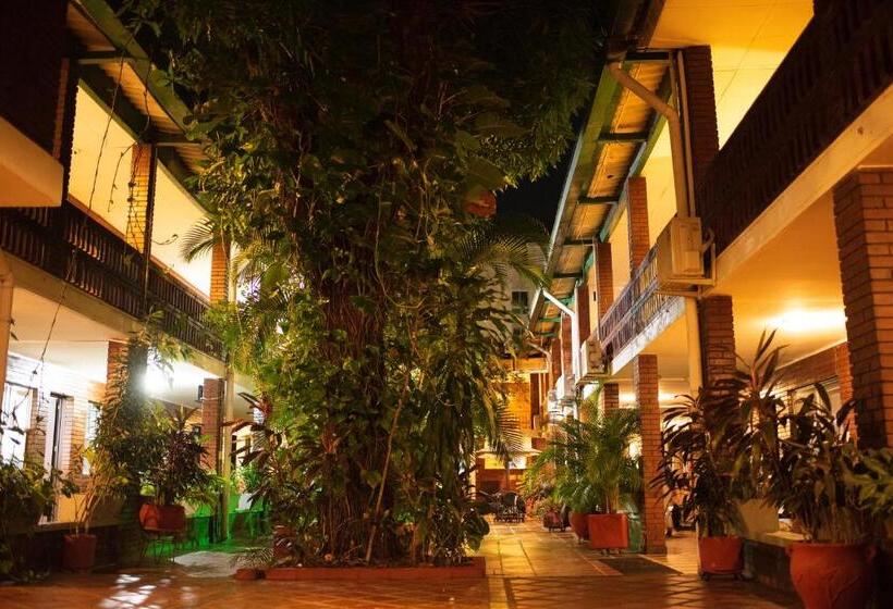 בית מלון כפרי Camoruco