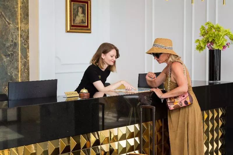 Hotel Corner