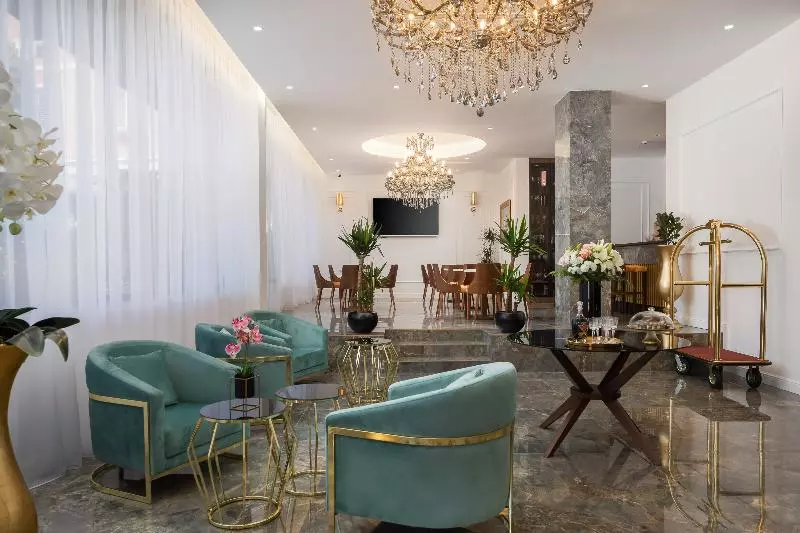 Hotel Corner