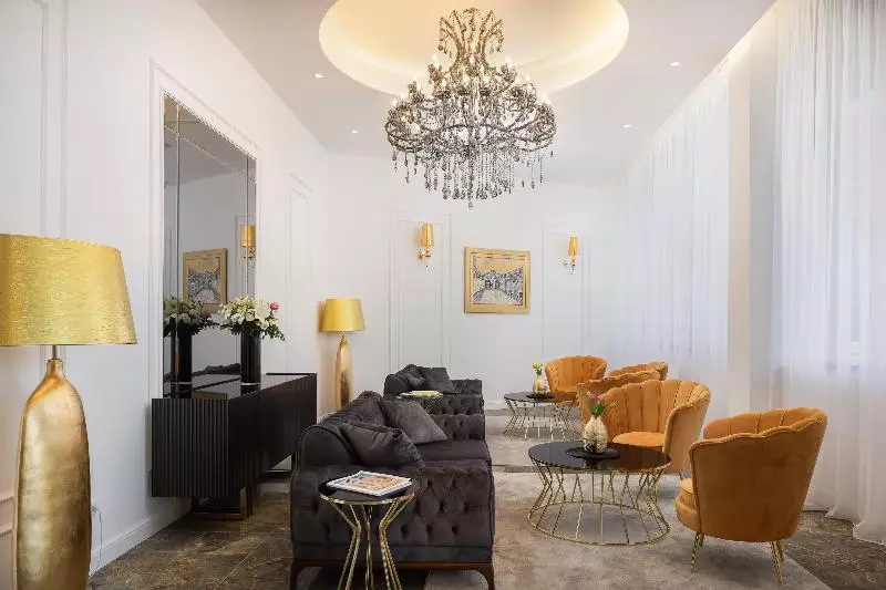 Hotel Corner