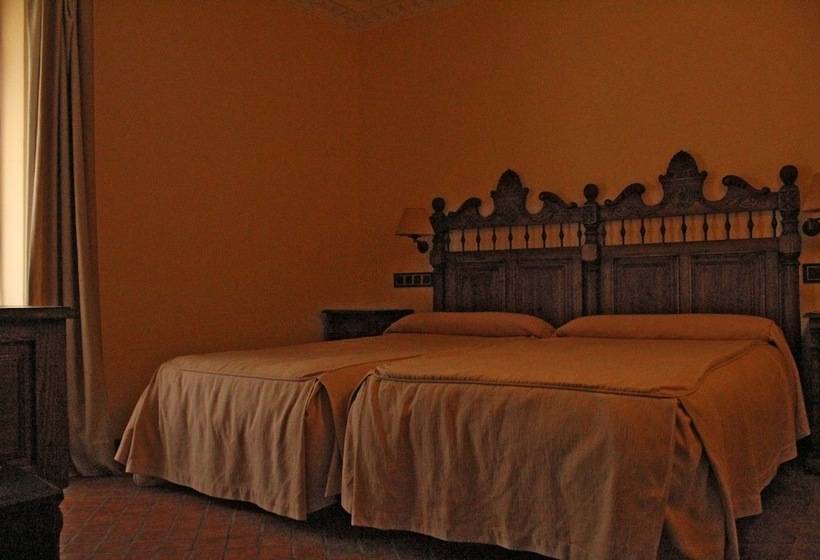 هتل El Palacete Del Corregidor