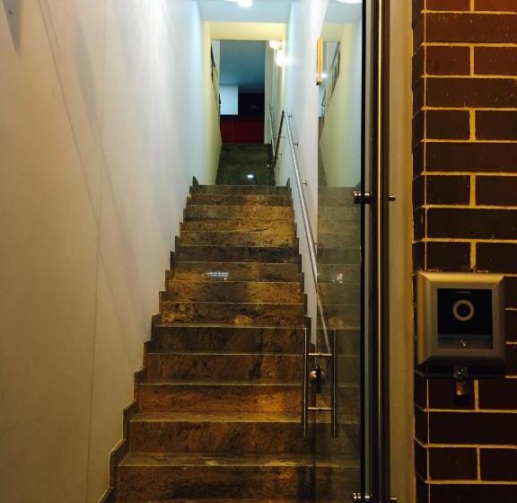 هتل Granada Plaza