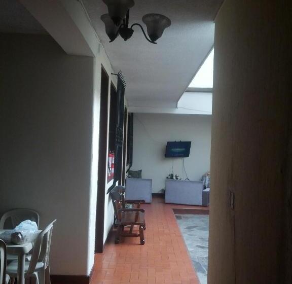 בית מלון כפרי Krone